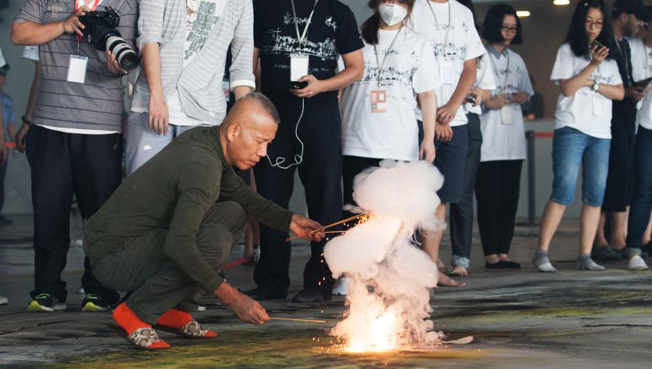 蔡国强爆破画作《没有我们的外滩》24日成功出炉